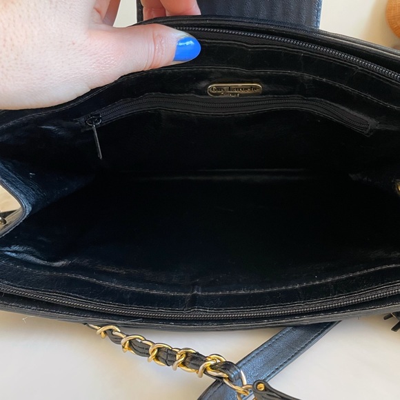 Guy Laroche quilted black leather bag with gold - Picture 10 of 16